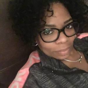 Meet your Posher, Angelita